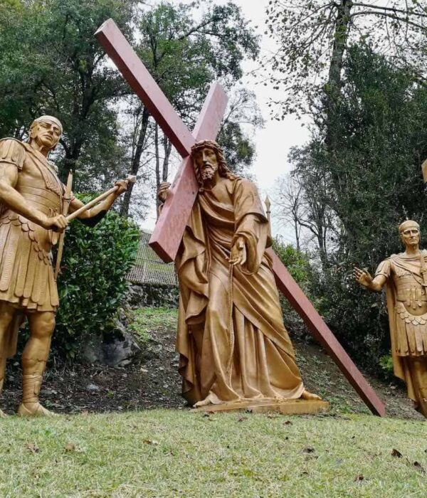 Lourdes way of the cross pilgrimage tour