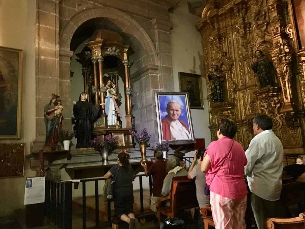 Mexico city cathedral divine mercy chapel pilgrimage tour