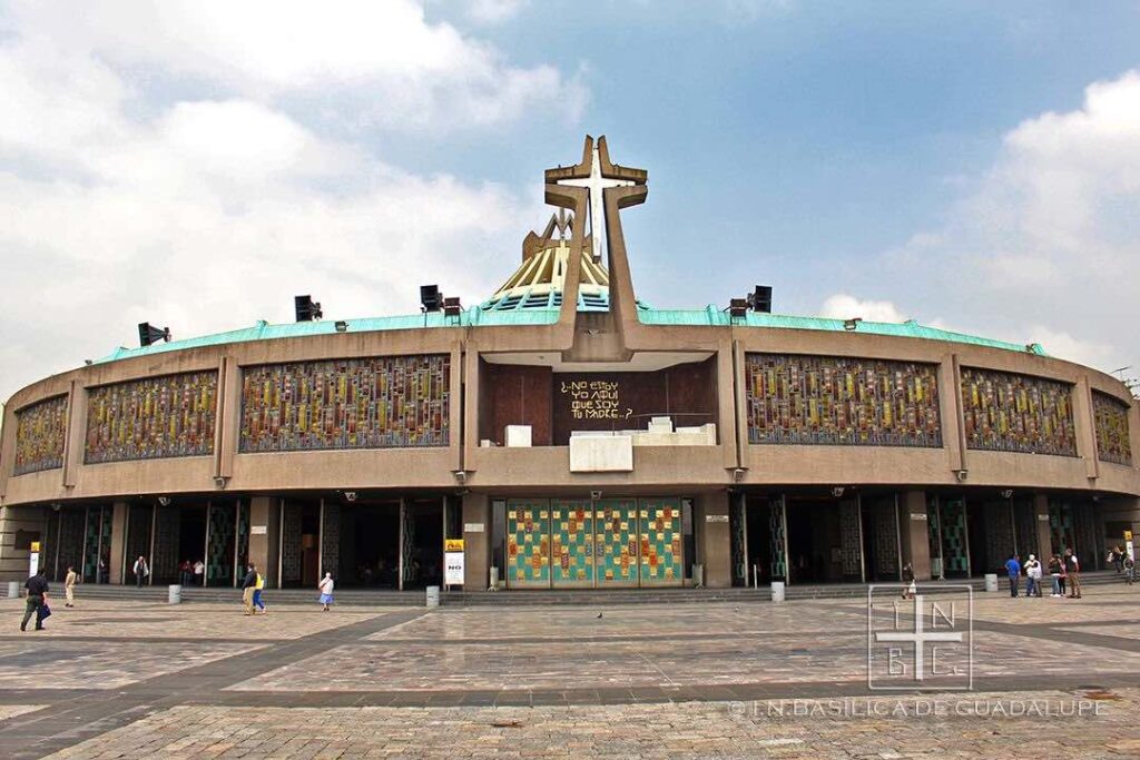 basilica outside mexico pilgrimage to our lady of guadalupe