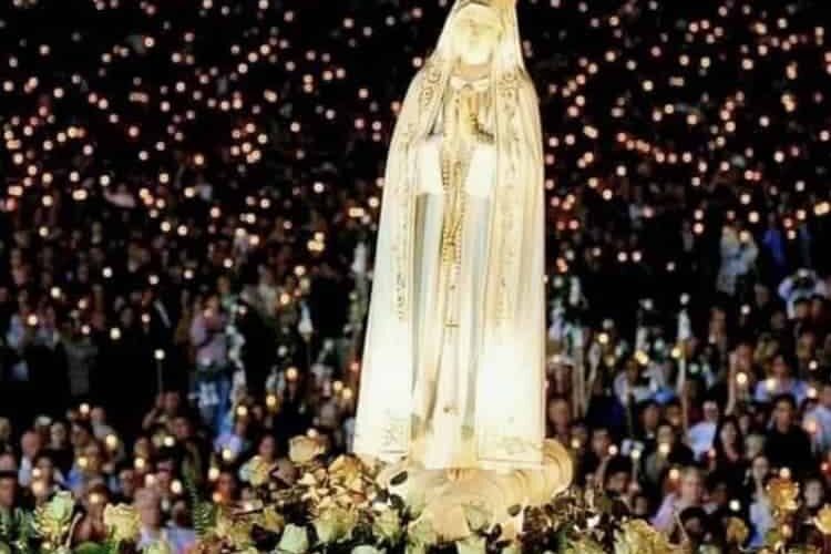 fatima at night mary portugal pilgrimage tour