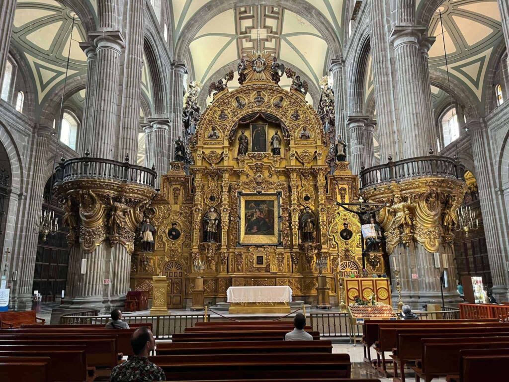 interior of the metropolitan cathedral mexico city tour