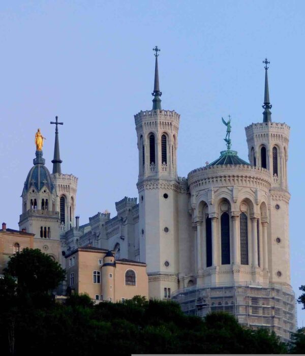 Lourdes early morning pilgrimage tour