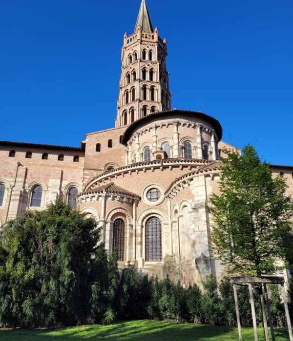 st. sernin exterior toulouse france pilgrimage tour