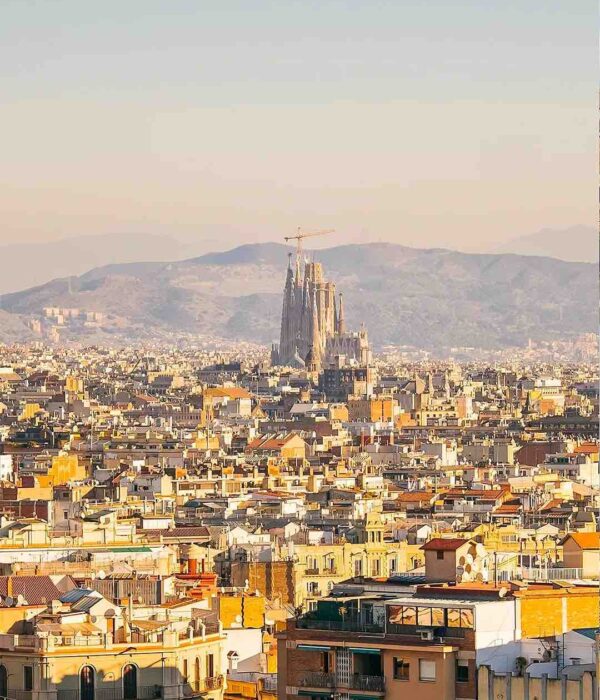 barcelona sagrada spain pilgrimage tour