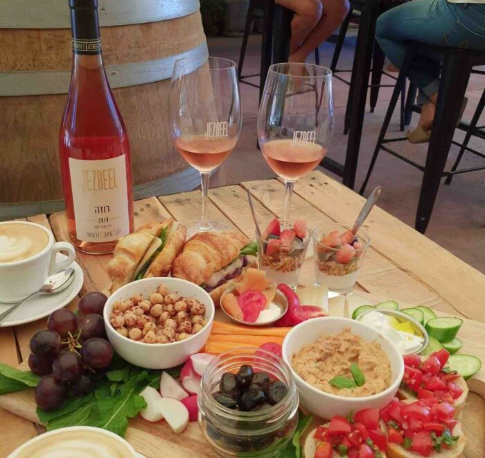 jezreel wine mezze at vinyard israel