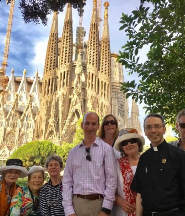 La sagrada familia spain pilgrimage tour
