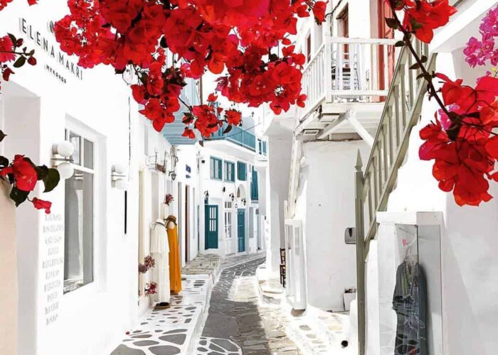 mykonos street flowers pilgrimage