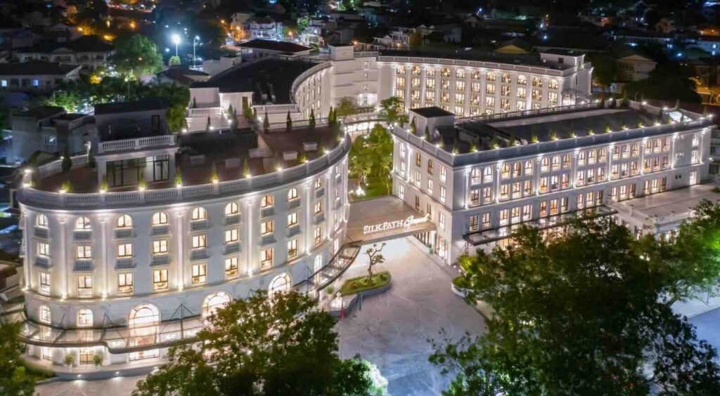 silk path hotel hue vietnam pilgrimage
